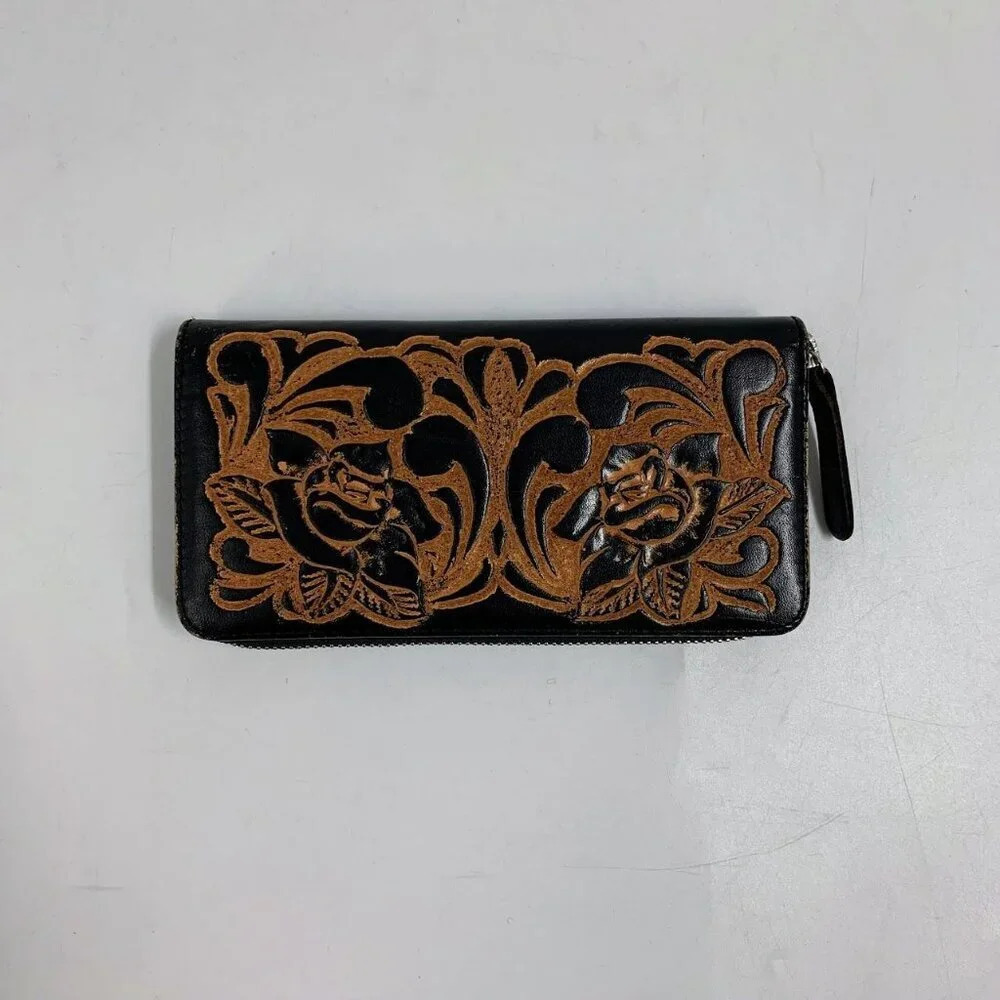 Alejandro Yeo Women's Hand-Tooled Leather‎ Zippered Clutch Wallet - Picture 2 of 12